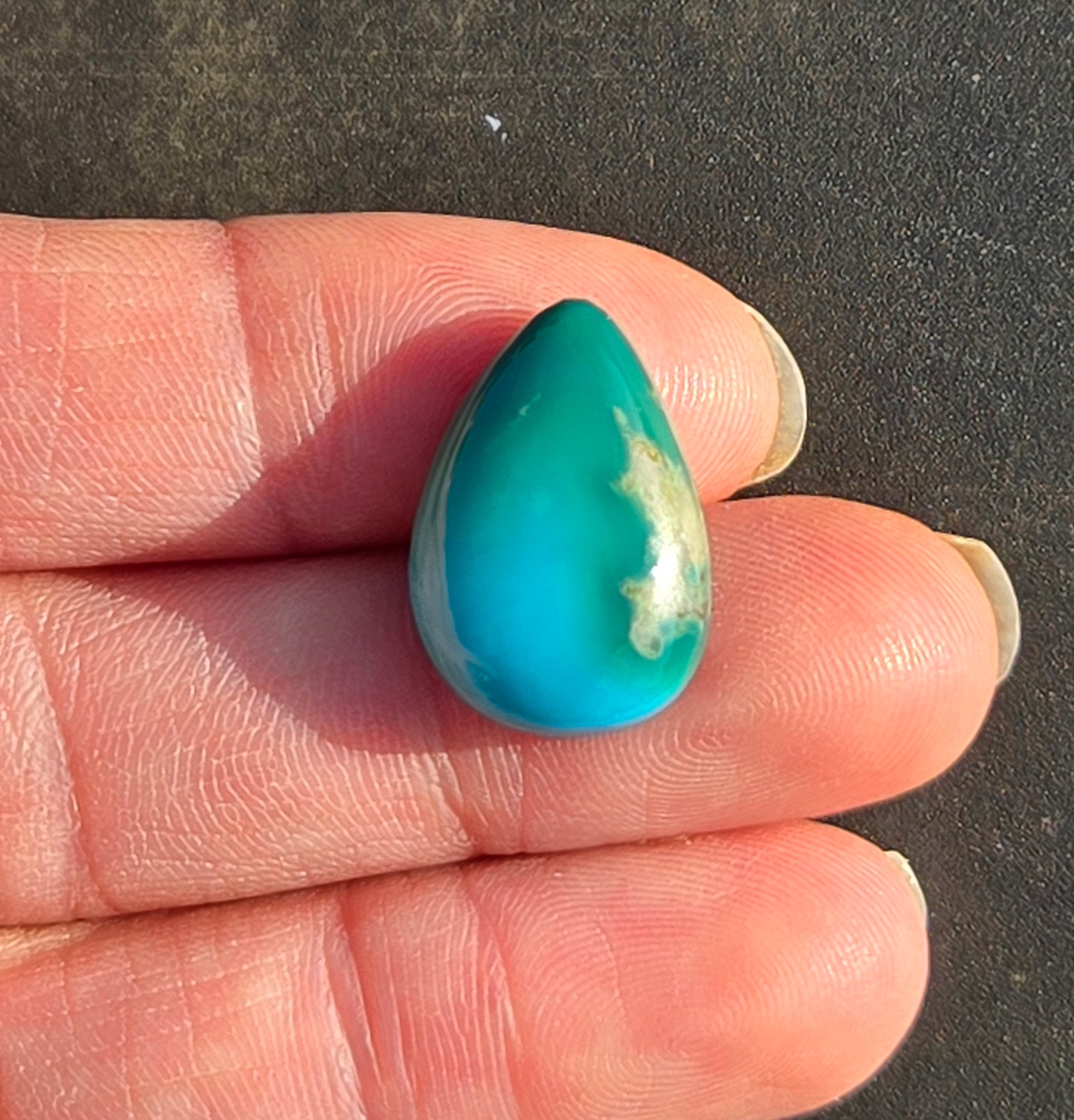AAA Kingman Polychrome Hardy Pit Turquoise Cabochon