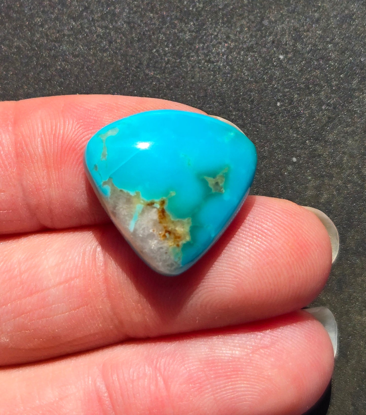 AAA Kingman Polychrome Hardy Pit Turquoise Cabochon