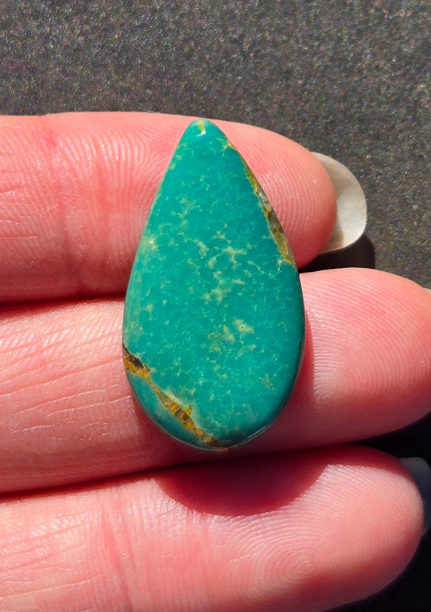 Kingman Mine Green Hardy Pit Turquoise Cabochon