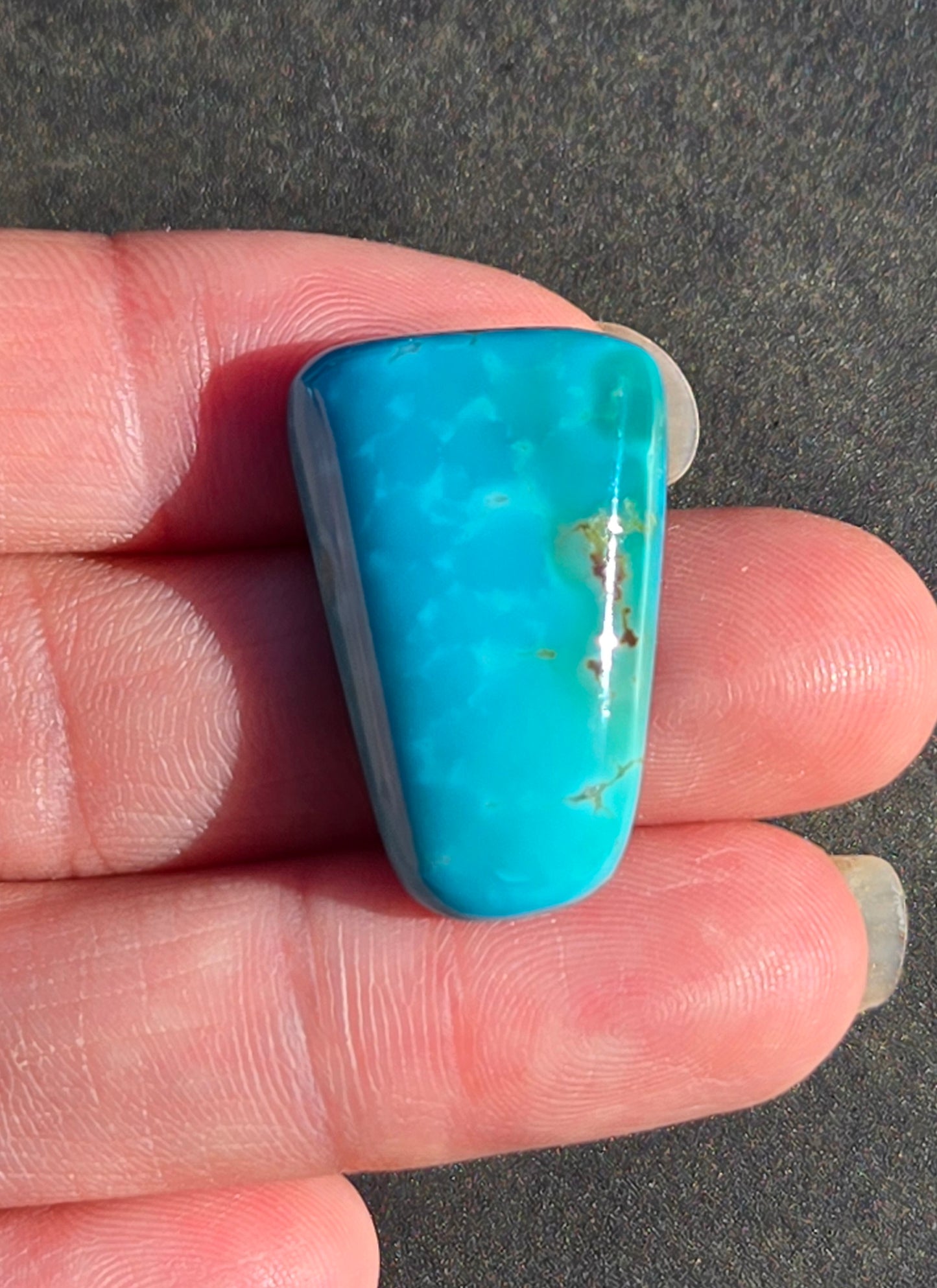 AAA Kingman Polychrome Hardy Pit Turquoise Cabochon