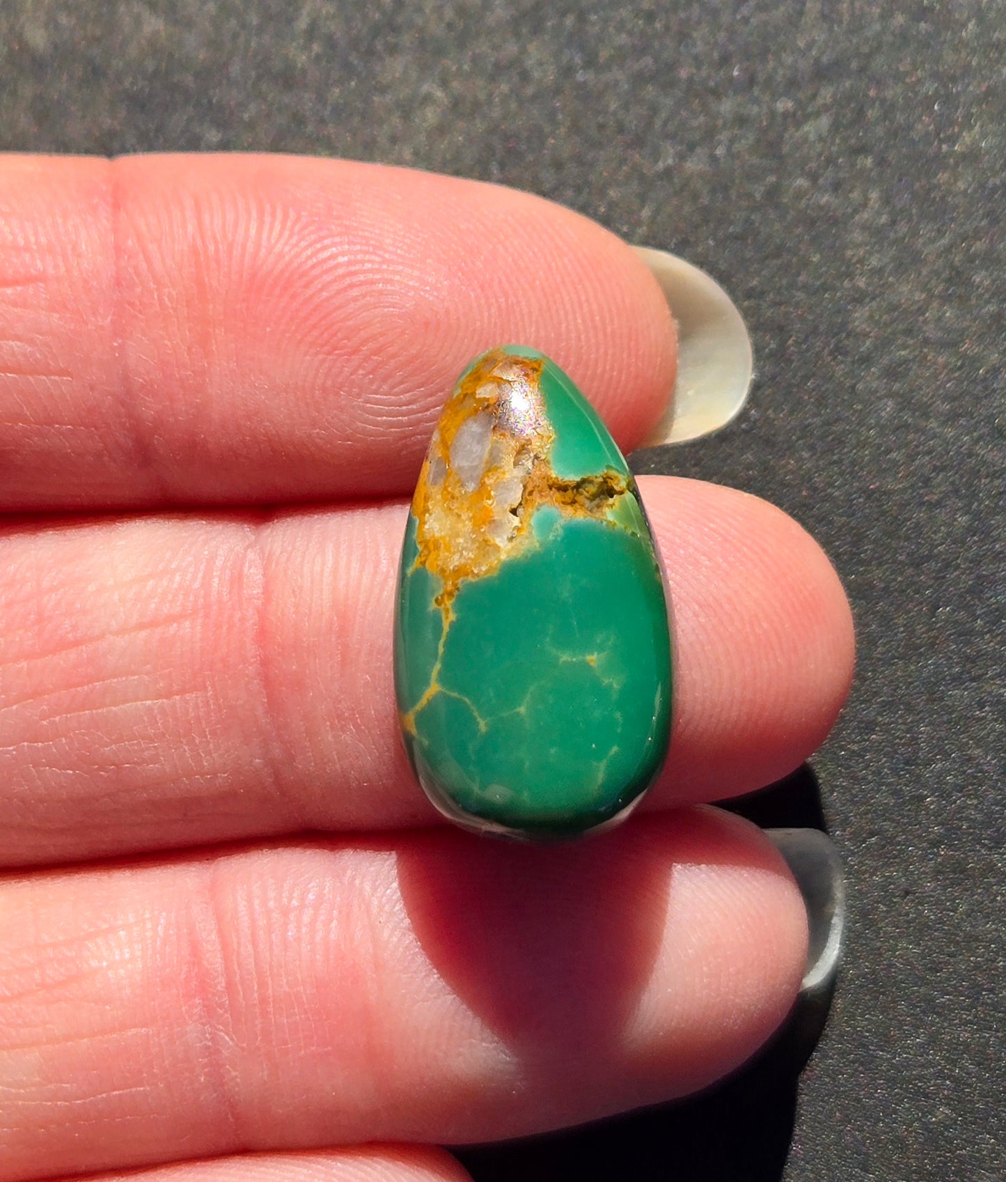 AAA Kingman Green Hardy Pit Turquoise Cabochon
