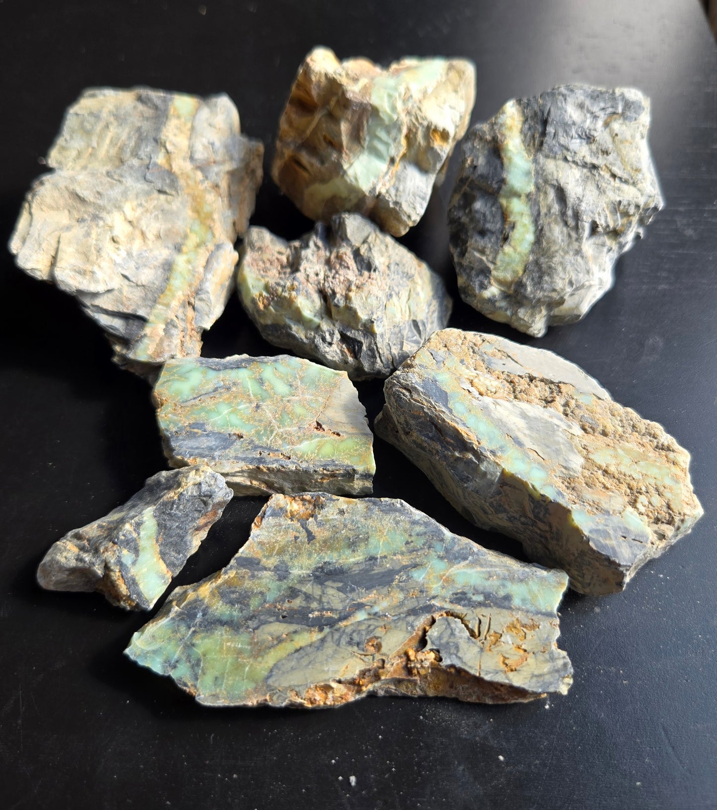 Aloe Variscite rough for cabbing - solid vein in matrix-448 grams - lot 2
