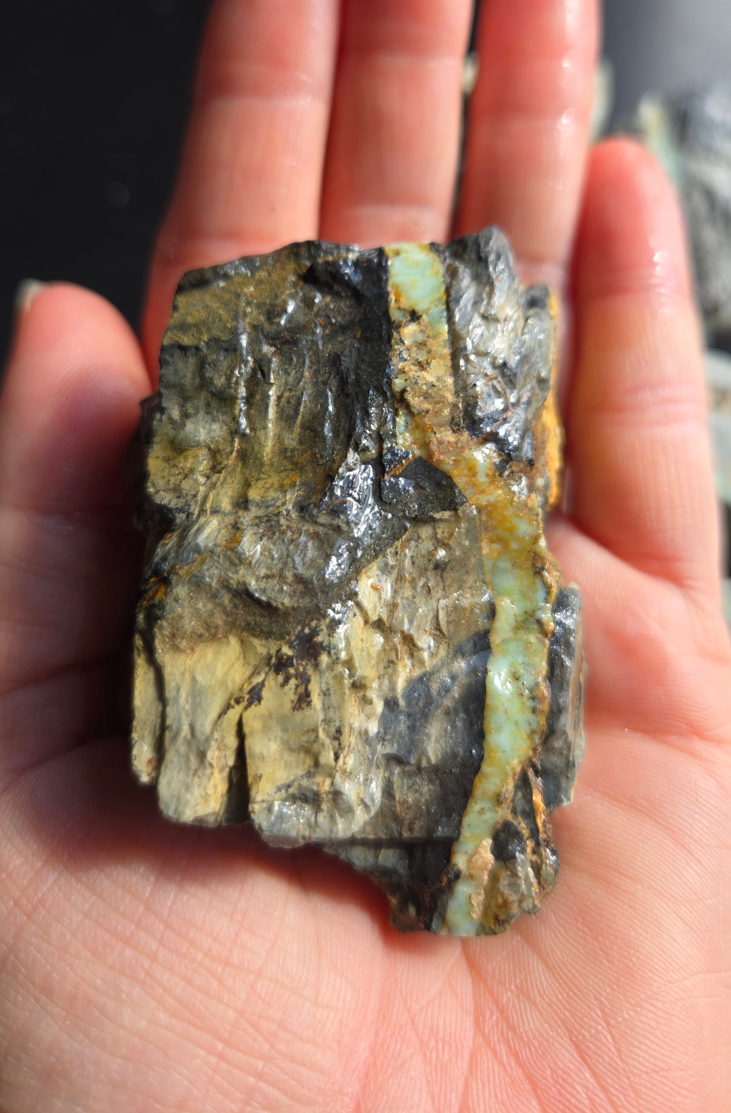 Aloe Variscite rough for cabbing - solid vein in matrix-448 grams - lot 2