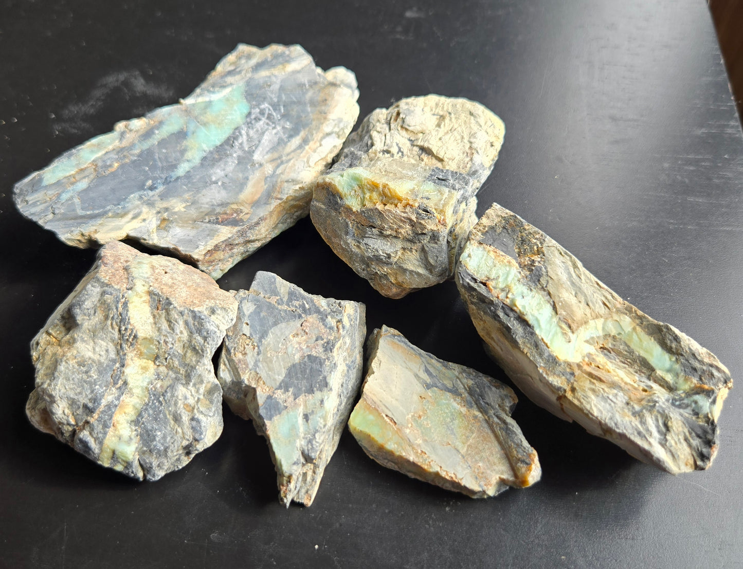 Aloe Variscite rough for cabbing - solid vein in matrix-448 grams - lot 3