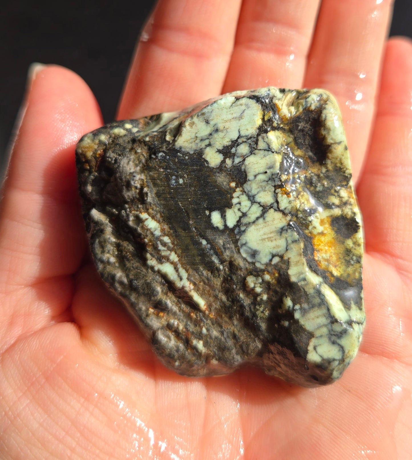 Aloe Variscite rough for cabbing - solid vein in matrix-448 grams - lot 4