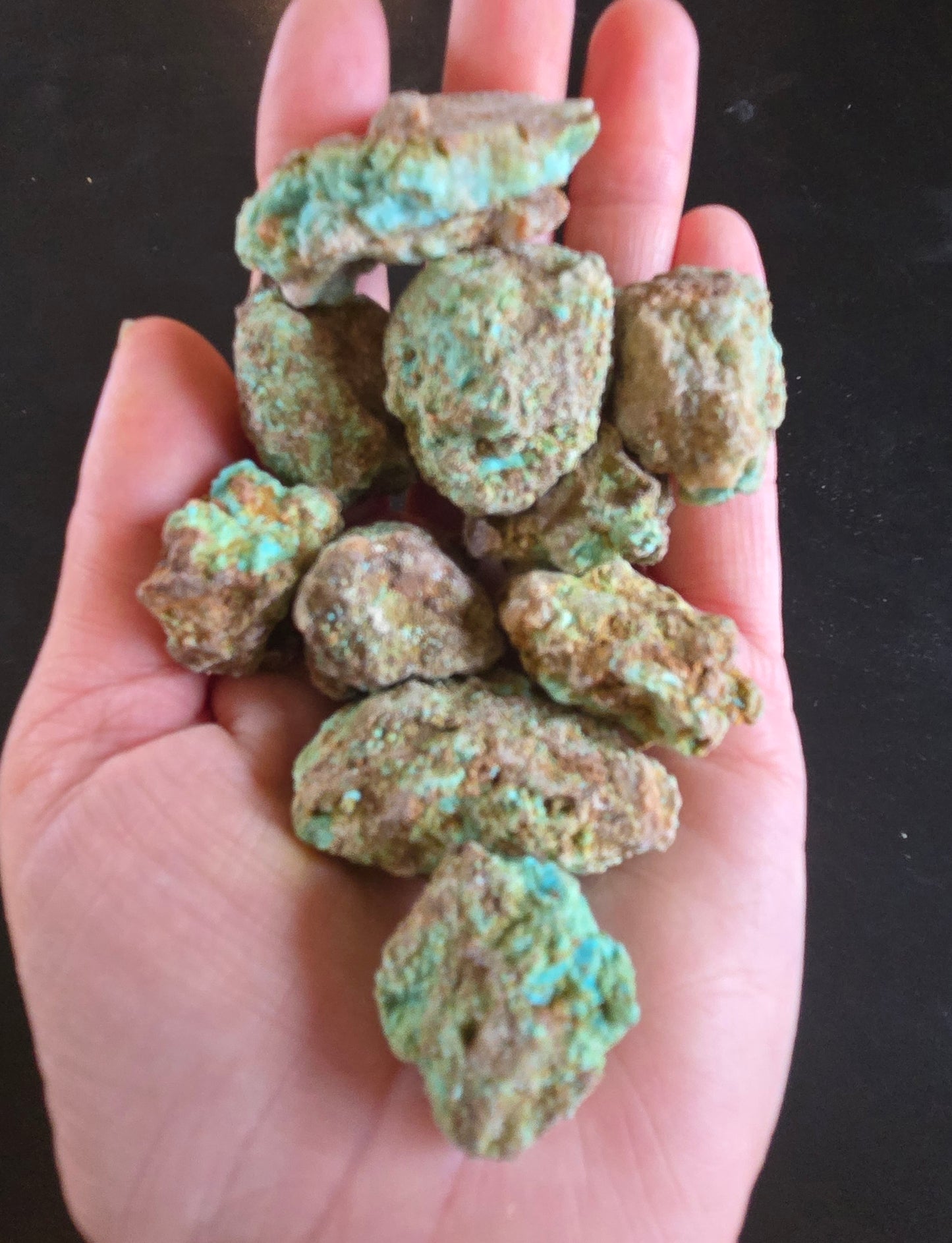 Patagonia Turquoise rough for cabbing - 200 grams
