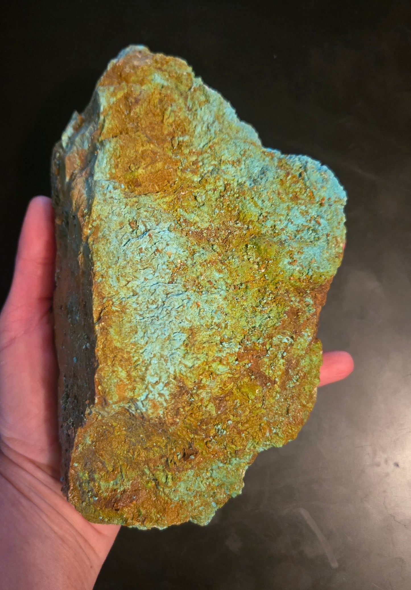 Patagonia Turquoise rough for cabbing - 1143 grams