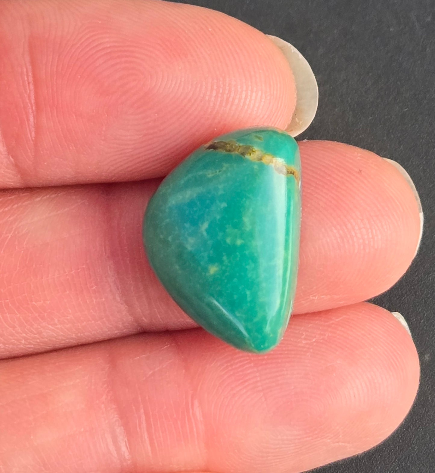 AAA Kingman Green Hardy Pit Turquoise Cabochon