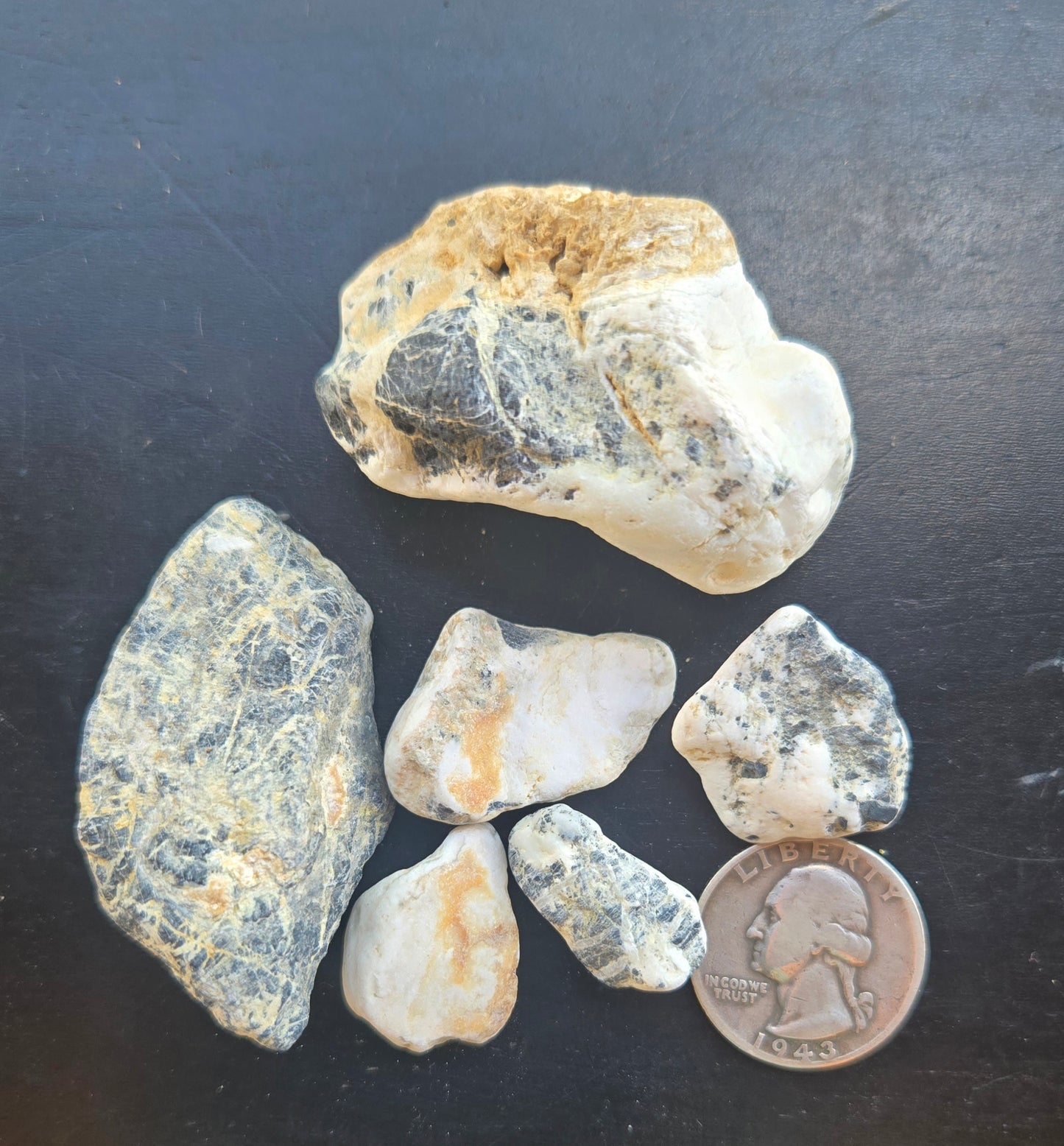Natural Nevada White Buffalo rough for cabbing - 112 grams