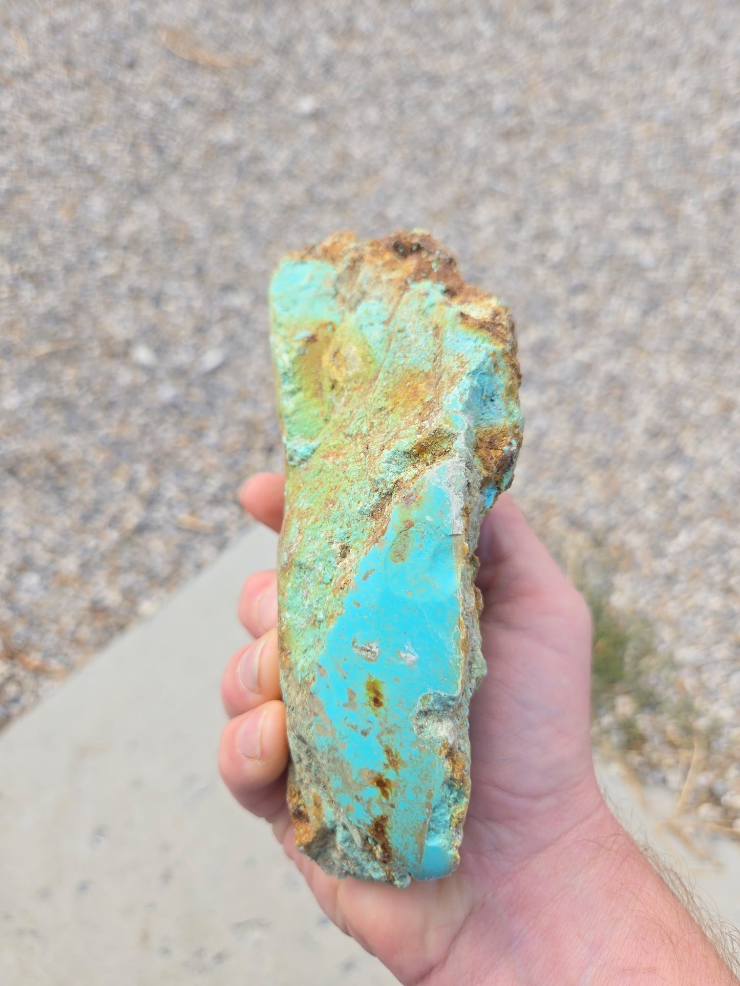 Patagonia Turquoise rough for cabbing - 778 grams