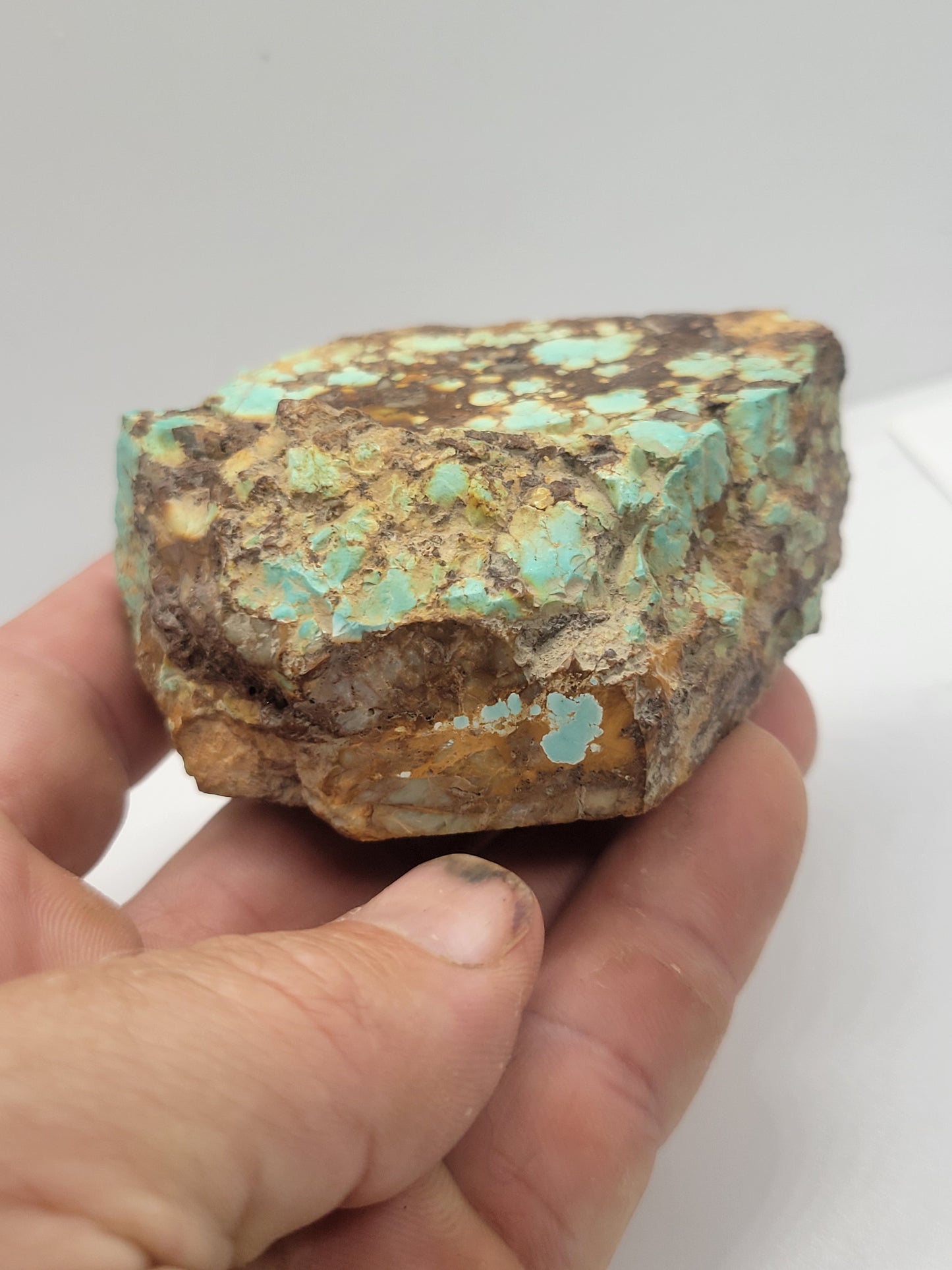 Royston Turquoise rough for cabbing - 195 grams