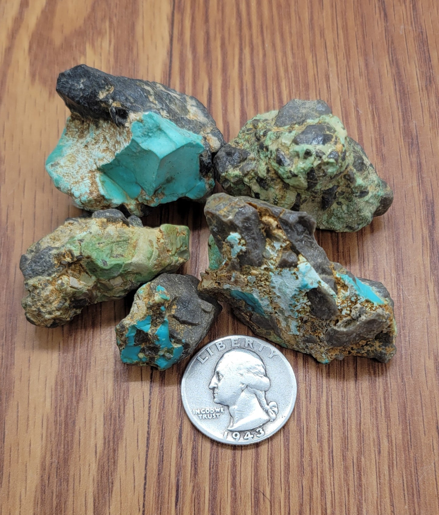 Carico Lake Turquoise rough for cabbing - 100 gram lot