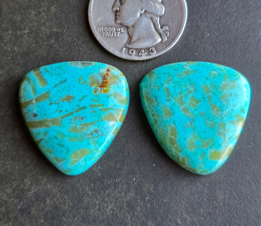 Kingman Mine Turquoise Cabochon set