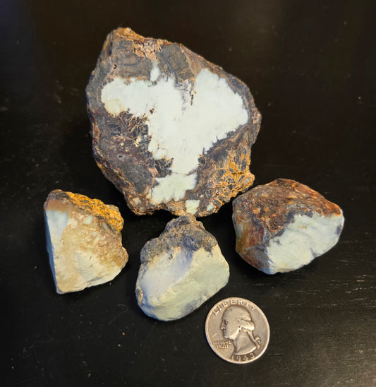 Aloe Variscite rough for cabbing - 448 grams