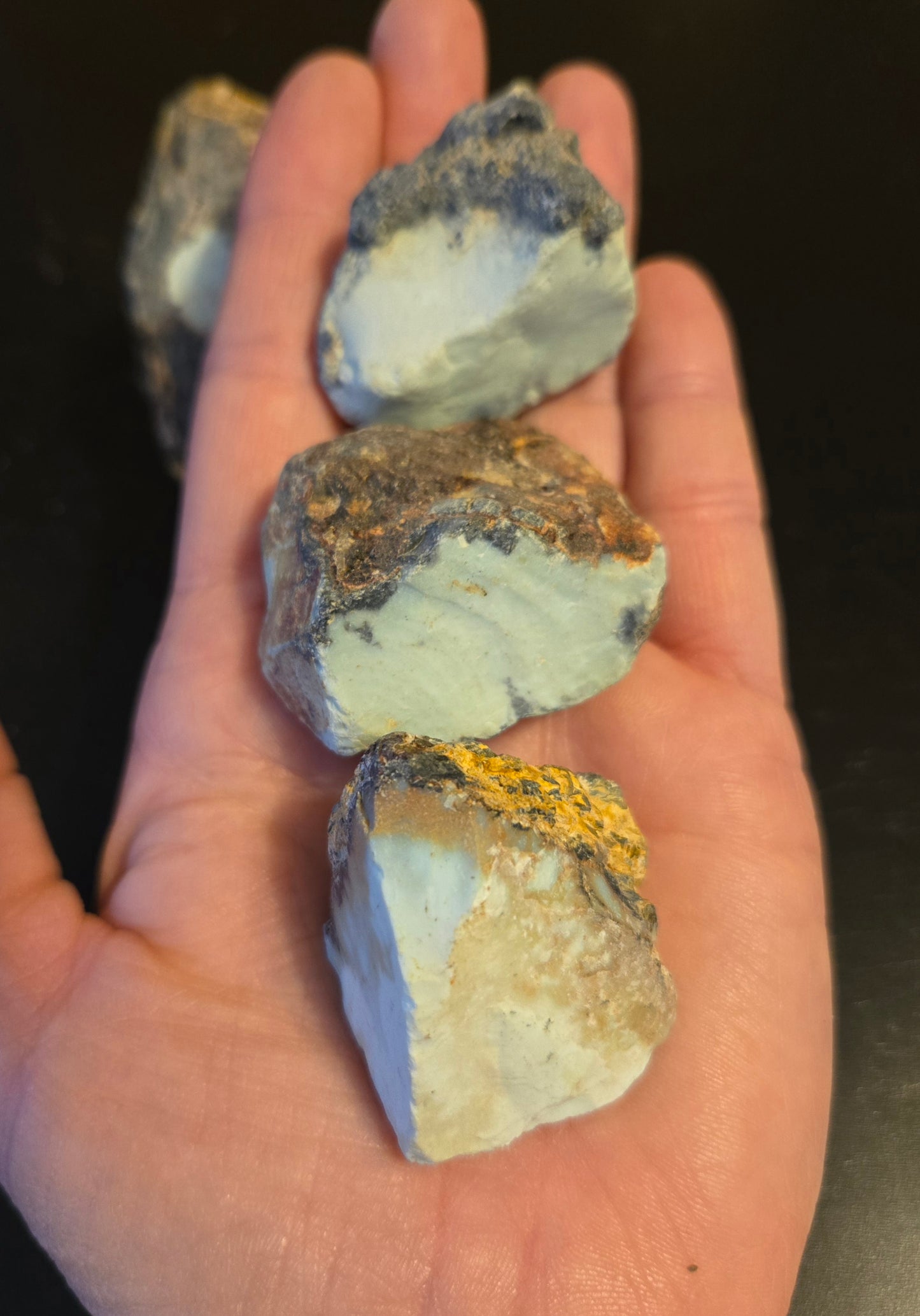 Aloe Variscite rough for cabbing - 448 grams