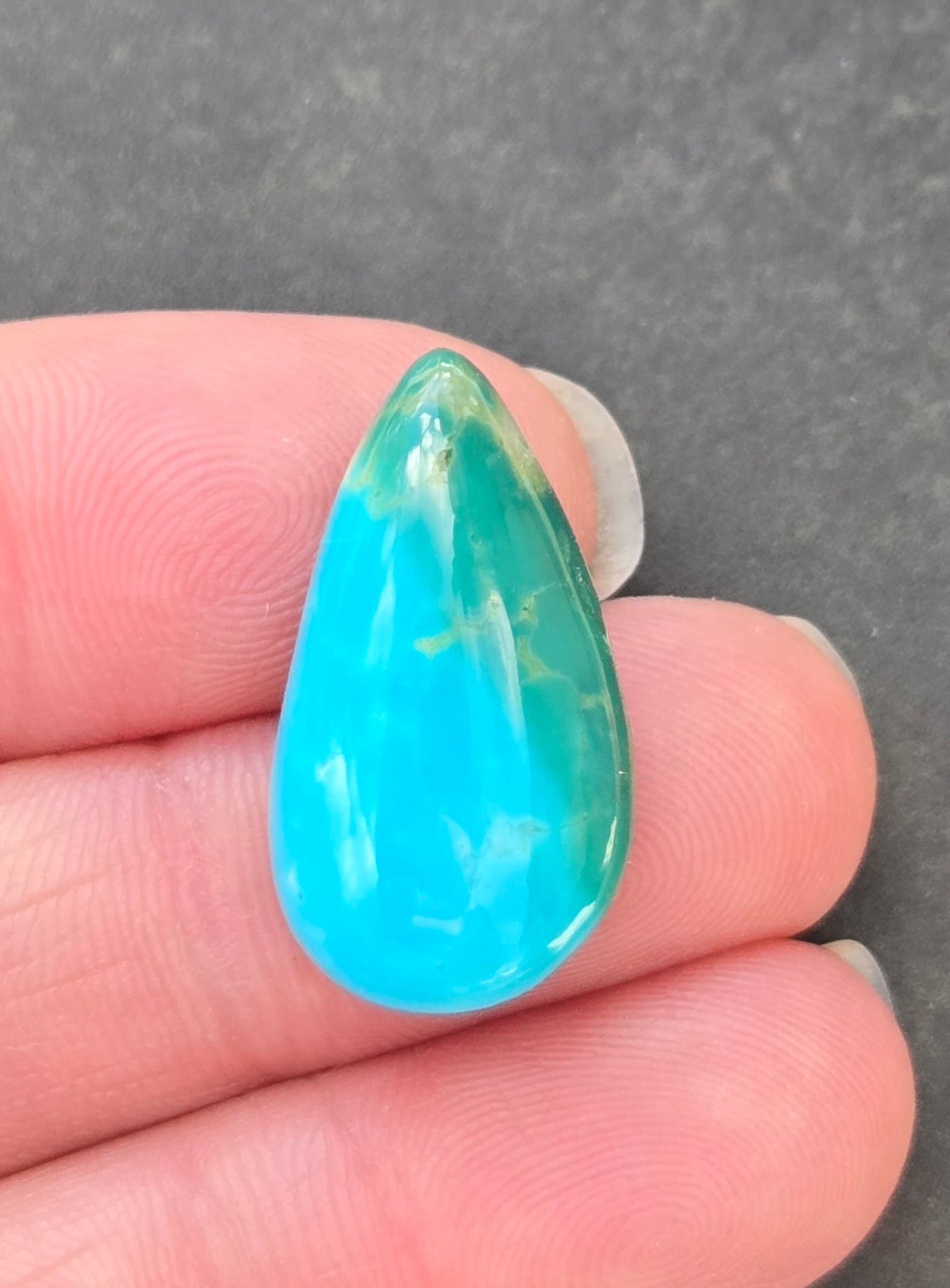 AAA Kingman Polychrome Hardy Pit Turquoise Cabochon