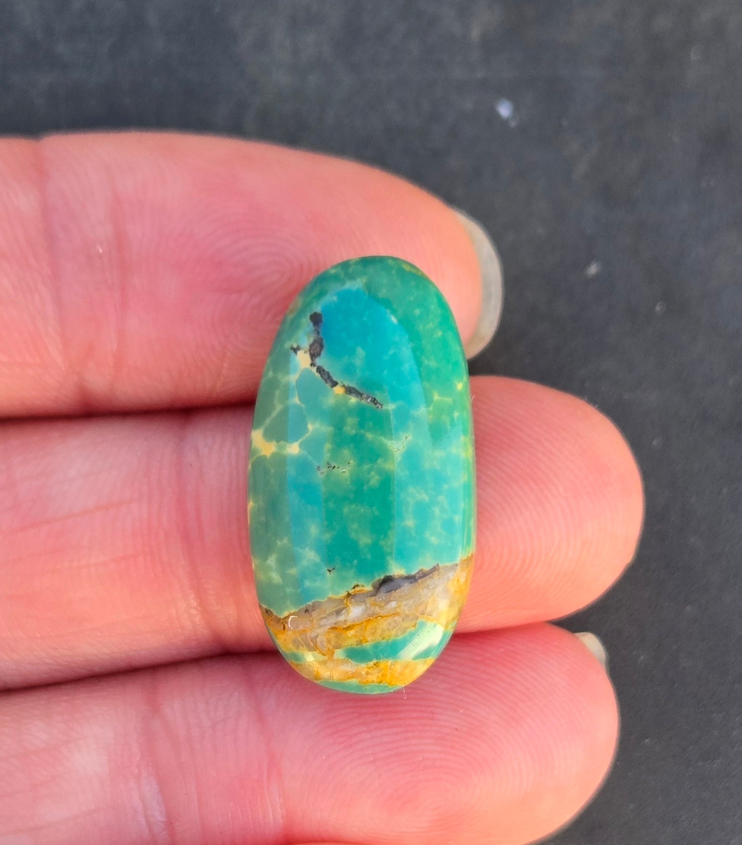 AAA Kingman Green Hardy Pit Turquoise Cabochon