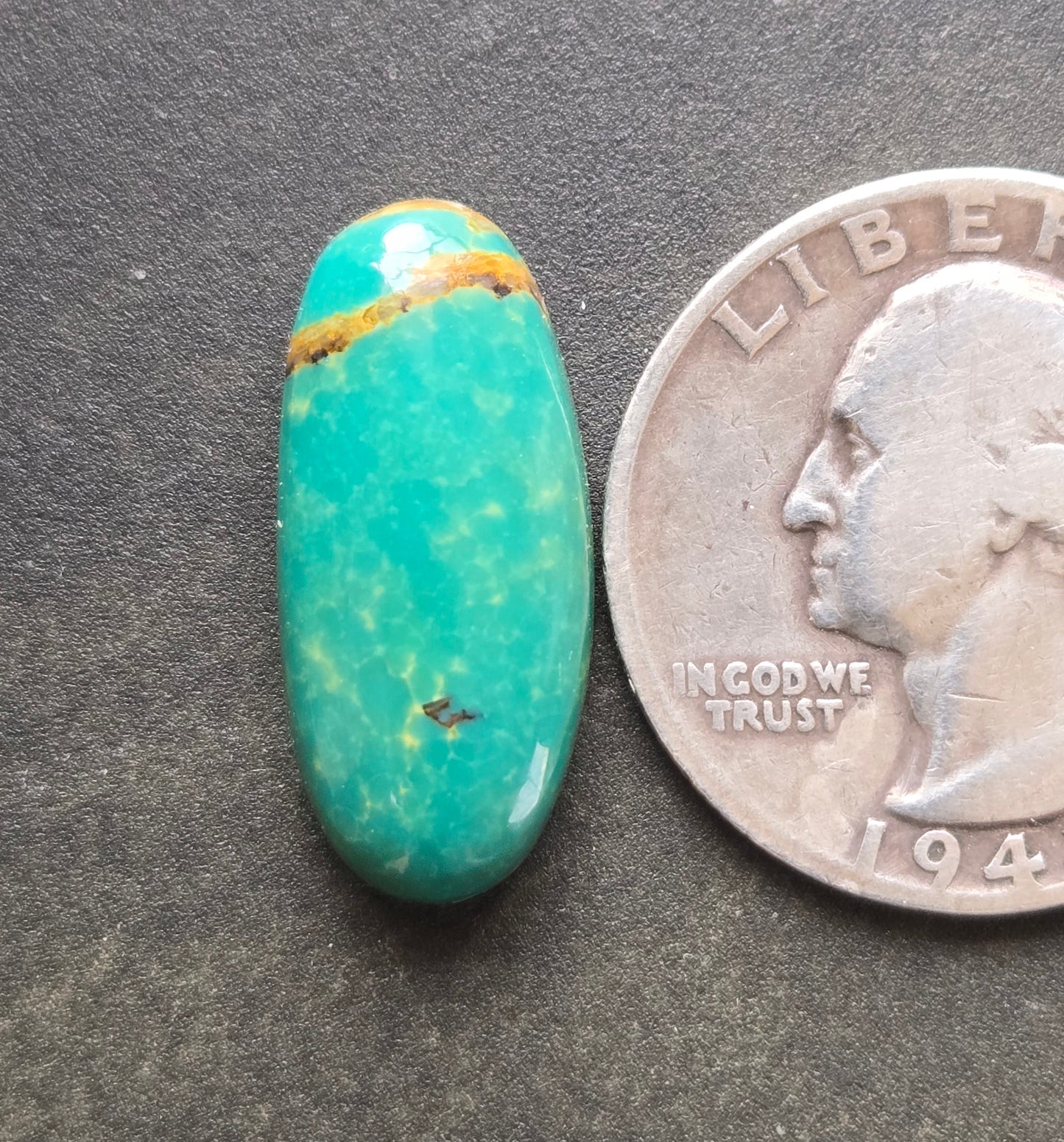 Kingman Green Hardy Pit Turquoise Cabochon