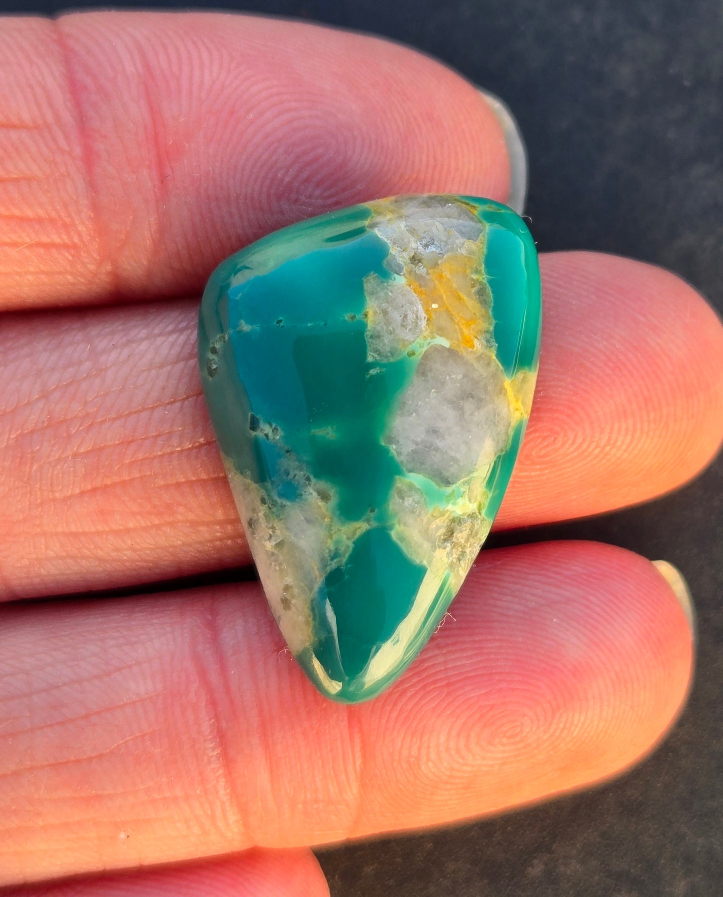 AAA Kingman Green Hardy Pit Turquoise Cabochon