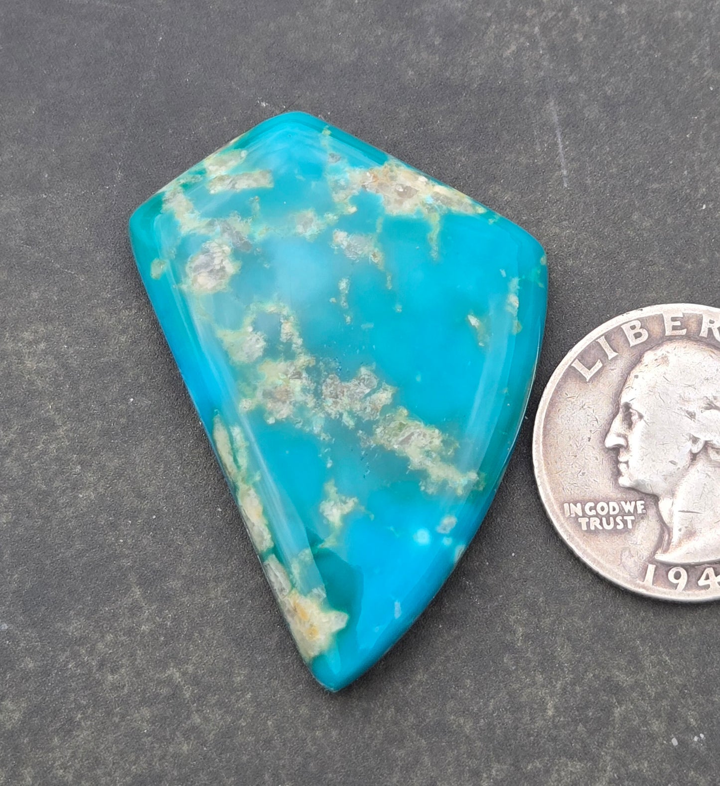 AAA Kingman Polychrome Hardy Pit Turquoise Cabochon