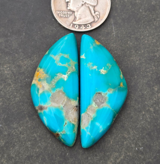 AAA Kingman Polychrome Hardy Pit Turquoise Cabochon set
