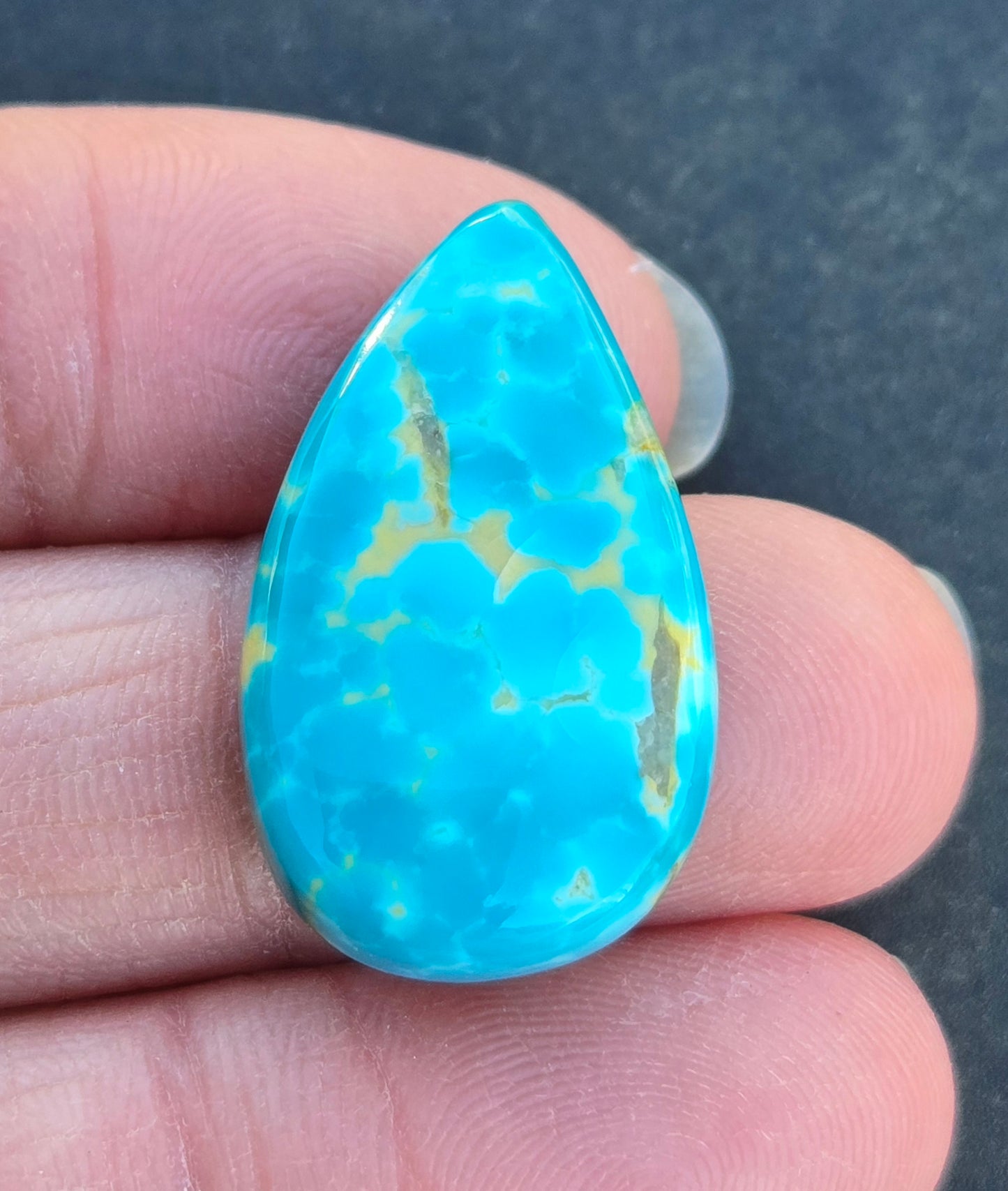 AAA Kingman Hardy Pit Turquoise Cabochon