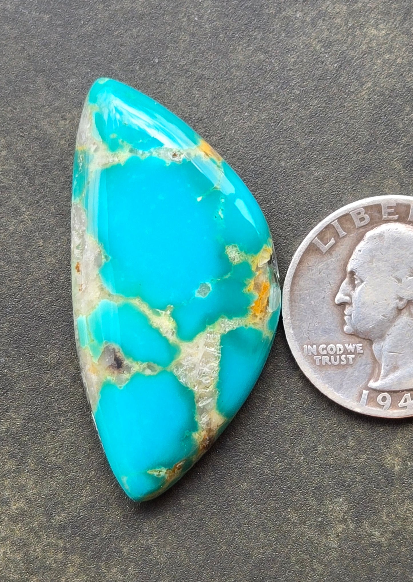 AAA Kingman Hardy Pit Turquoise Cabochon