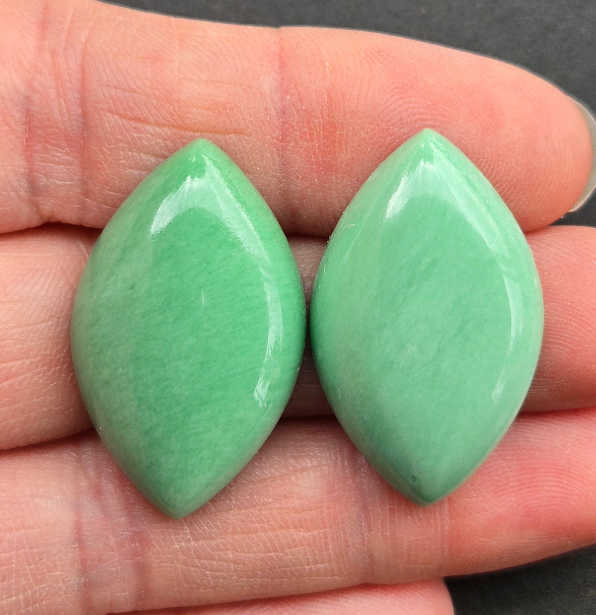 Lucin Variscite Cabochon Set of 2 - lot 4