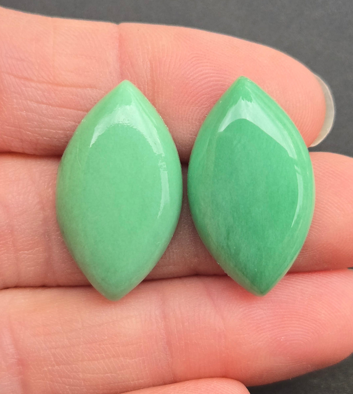 Lucin Variscite Cabochon Set of 5 - lot 1