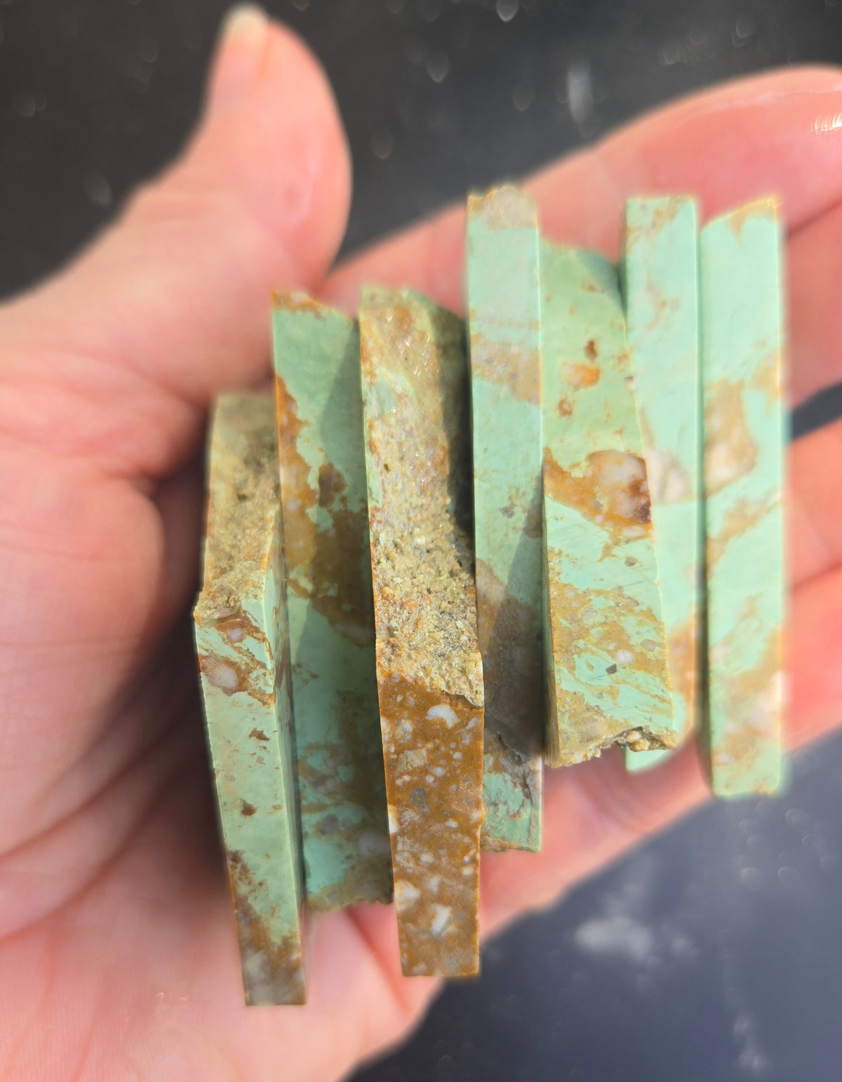 Kingman Turquoise rough slabs for cabbing - 125 gram lot