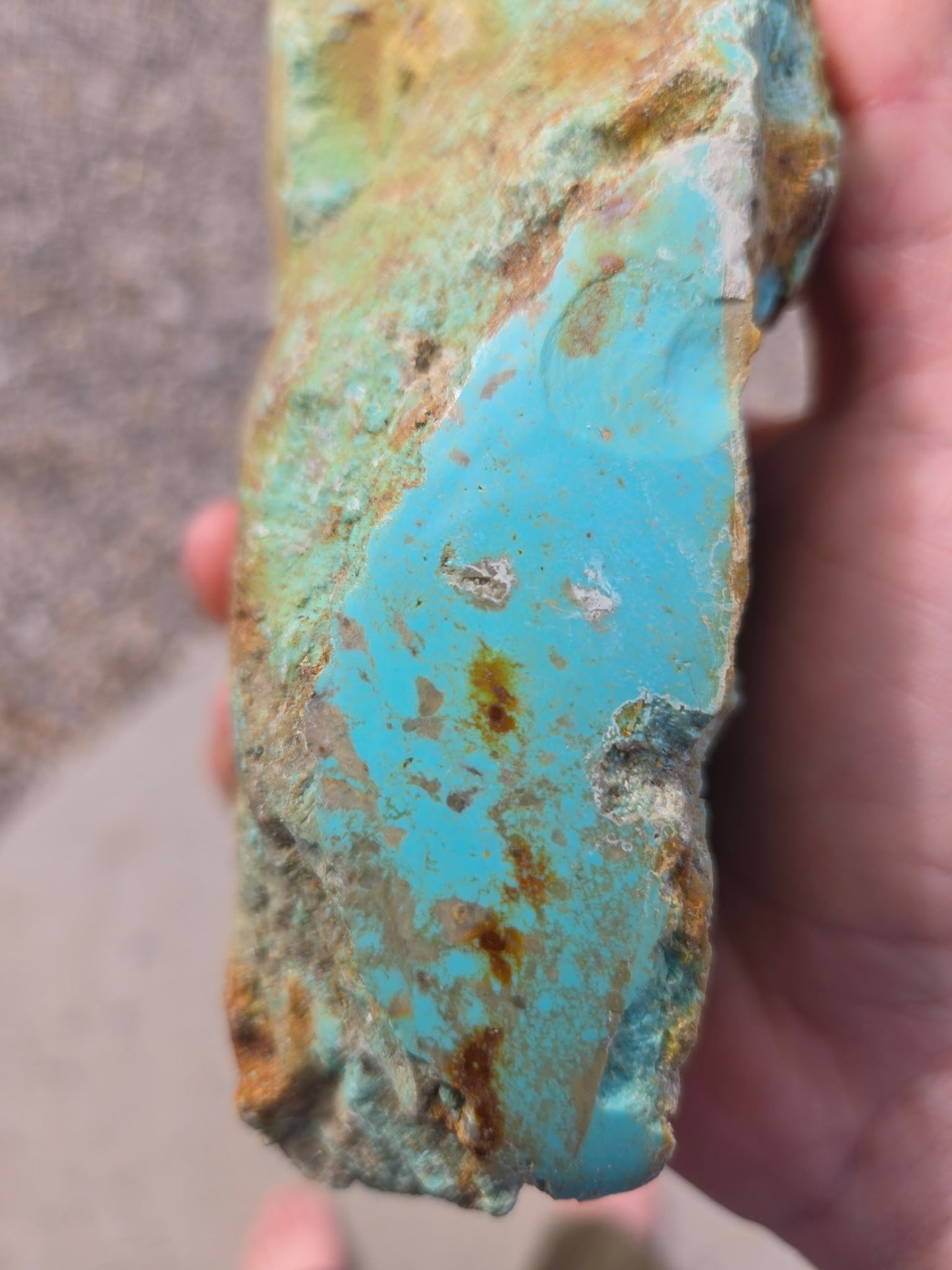 Patagonia Turquoise rough for cabbing - 778 grams