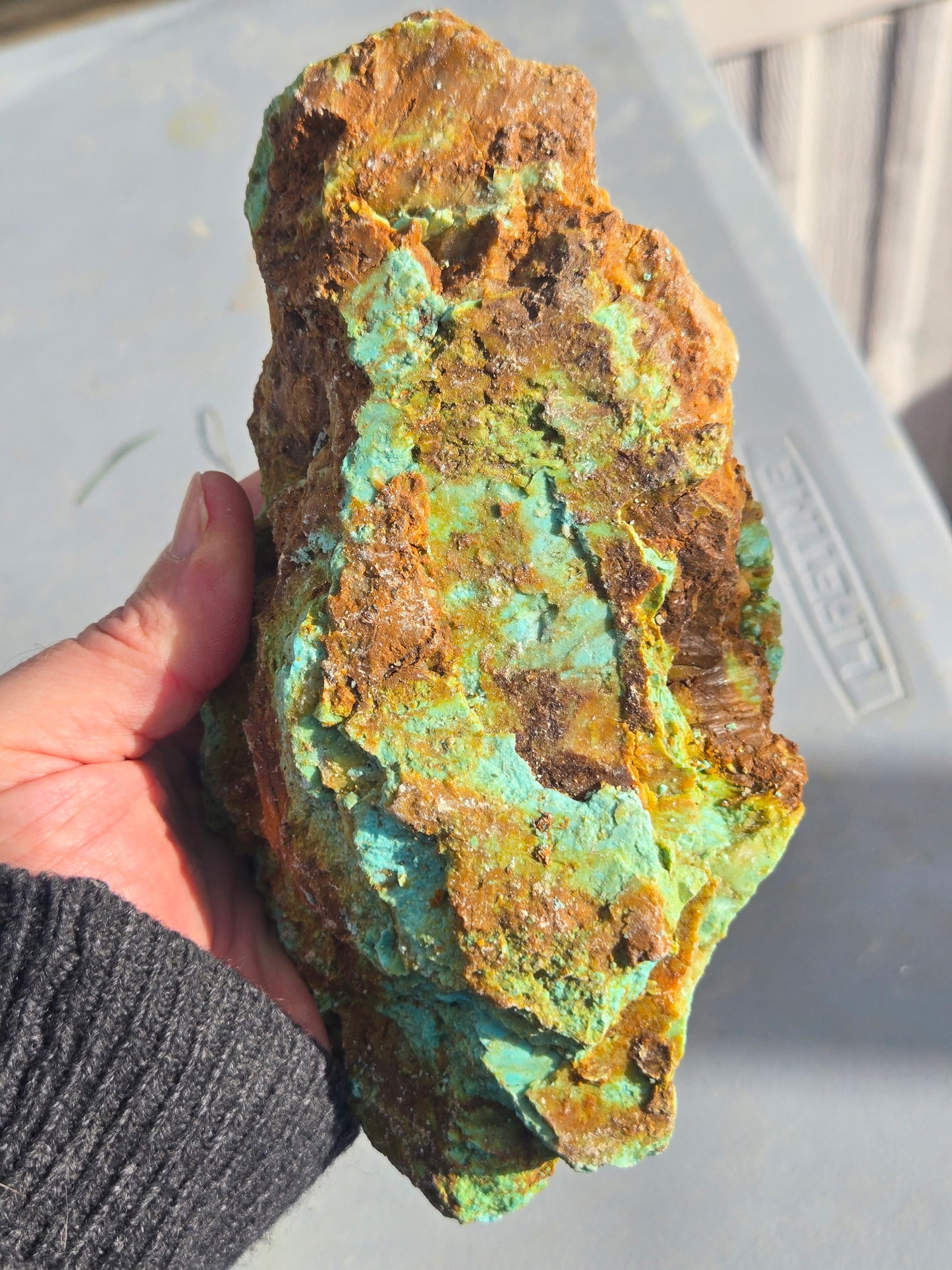 Patagonia Turquoise rough for cabbing - 682 grams